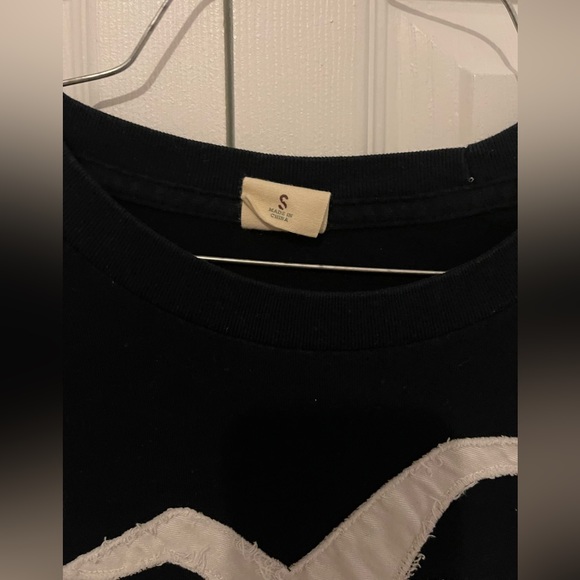 Mens Hollister shirt - Picture 2 of 4